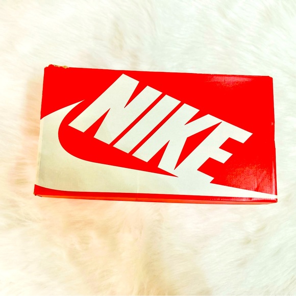 Boys Nike Air Griffey Max 1 - Picture 2 of 15